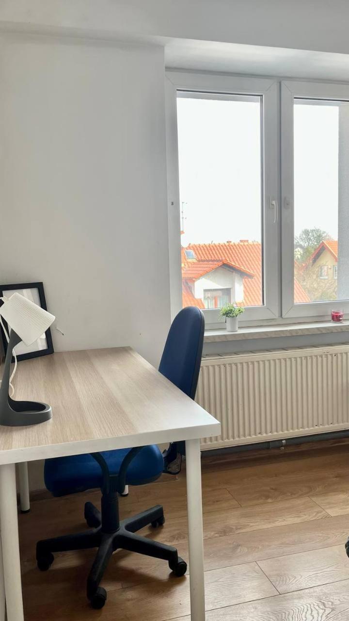 Comfy, Nice And Small Room In Krasków Εξωτερικό φωτογραφία